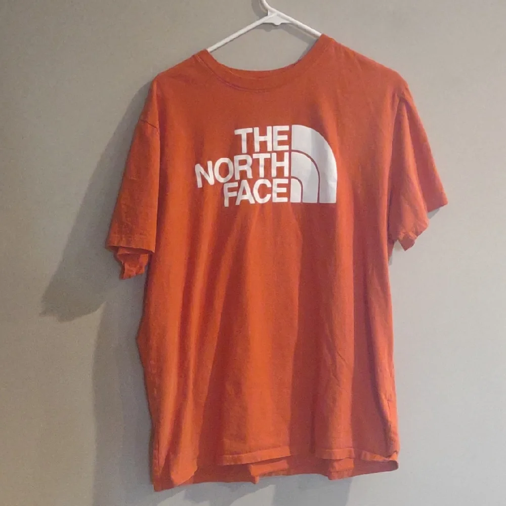 The North Face Men's‎ Xlarge Burnt Orange Short Sleeve Tee Shirt